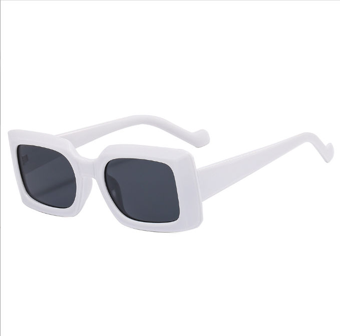 Small box UV resistant sunglasses for men and women